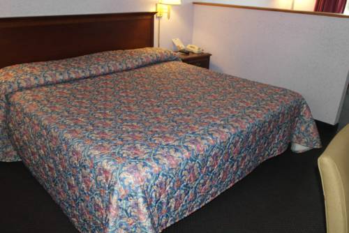 Imagen de la habitación del Hotel Americas Best Value Inn And Suites Knoxville. Foto 12