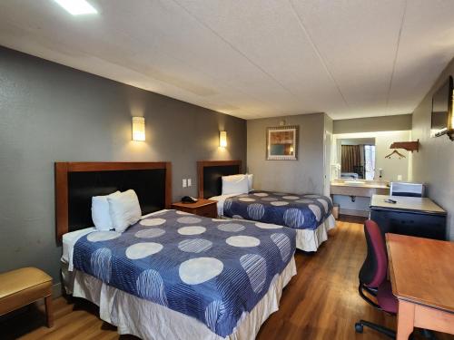 Imagen de la habitación del Hotel Americas Best Value Inn And Suites Little Rock At Scott Hamilton Dr. Foto 6