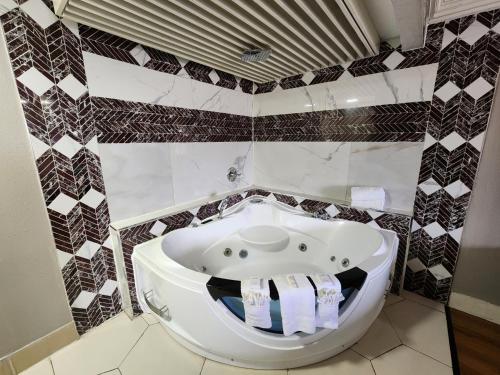 Imagen de la habitación del Hotel Americas Best Value Inn And Suites Little Rock At Scott Hamilton Dr. Foto 12