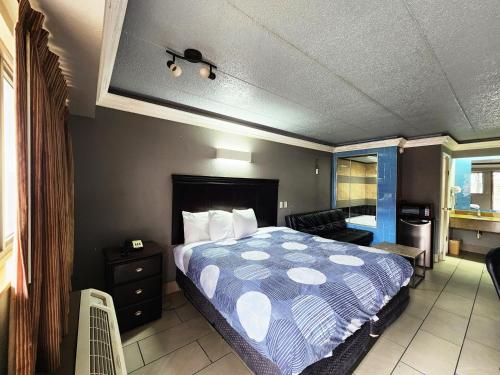 Imagen de la habitación del Hotel Americas Best Value Inn And Suites Little Rock At Scott Hamilton Dr. Foto 14