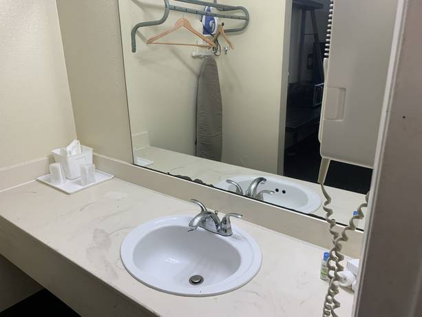 Imagen de la habitación del Hotel Americas Best Value Inn And Suites Melbourne. Foto 9