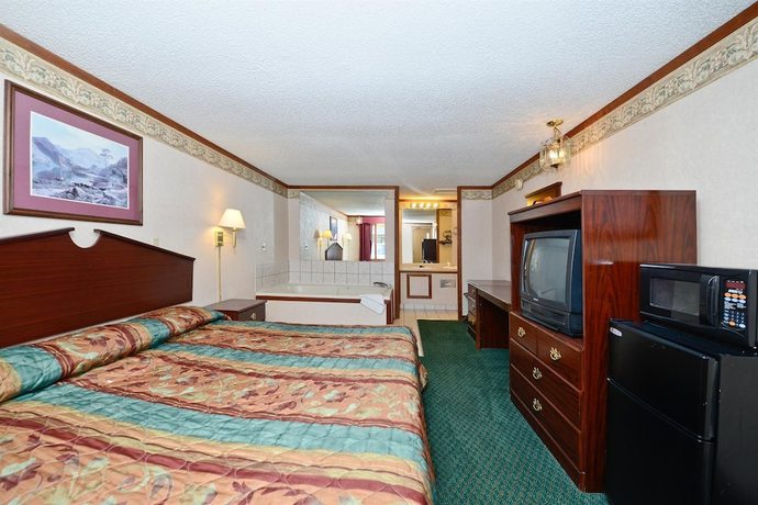 Imagen de la habitación del Hotel Americas Best Value Inn And Suites Warren Detroit. Foto 10