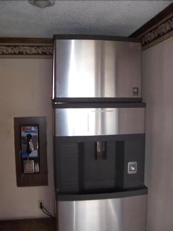 Imagen de los interiores del Hotel Americas Best Value Inn And Suites Warren Detroit. Foto 17
