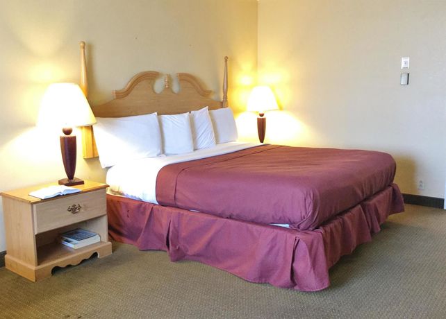 Imagen del bar/restaurante del Hotel Americas Best Value Inn And Suites-conway. Foto 2