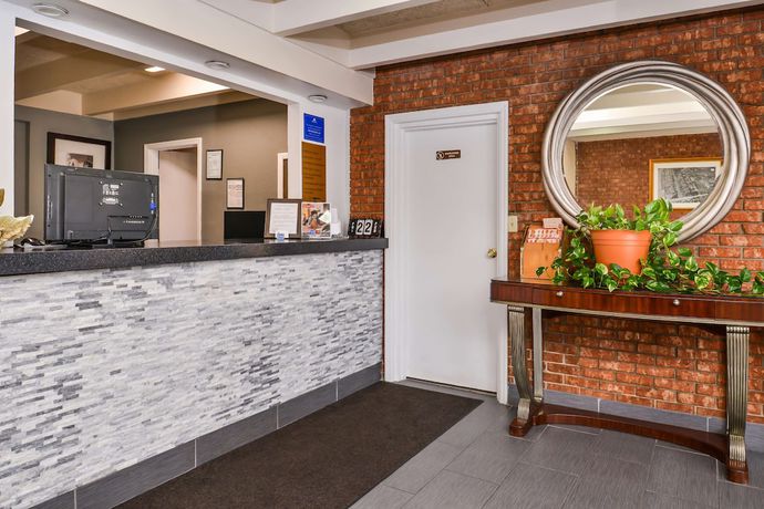 Imagen de los interiores del Hotel Americas Best Value Inn Augusta Historic Downtown. Foto 15