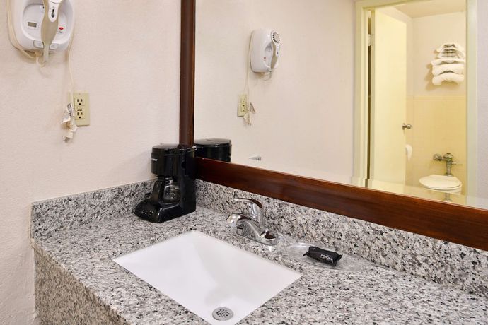 Imagen de la habitación del Hotel Americas Best Value Inn Augusta Historic Downtown. Foto 12