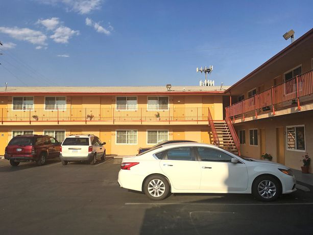 Imagen de los interiores del Hotel Americas Best Value Inn Beaumont, CA. Foto 11