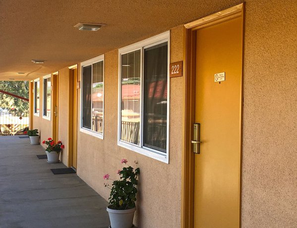 Imagen general del Hotel Americas Best Value Inn Beaumont, CA. Foto 3