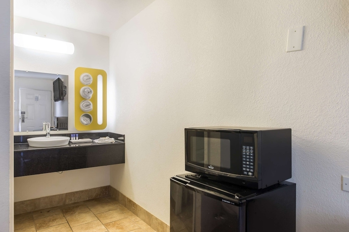 Imagen de la habitación del Hotel Americas Best Value Inn Bowling Green. Foto 14