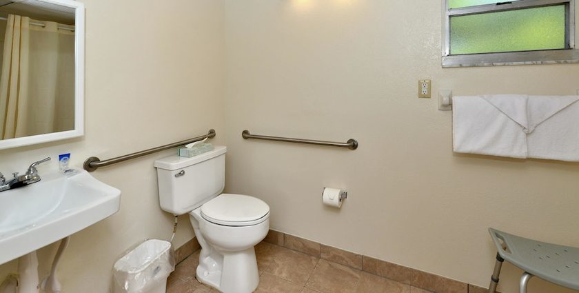 Imagen de la habitación del Hotel Americas Best Value Inn Bradenton Sarasota. Foto 8