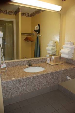 Imagen de la habitación del Hotel Americas Best Value Inn Buda Austin S. Foto 12