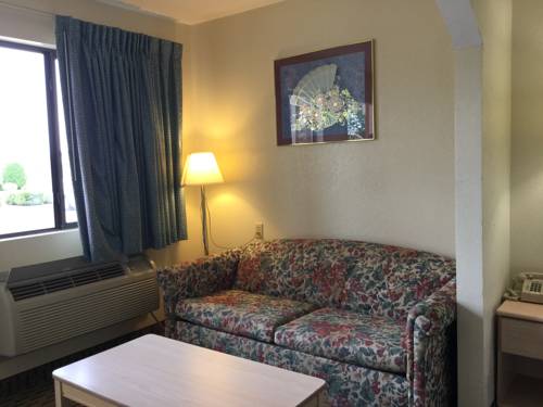 Imagen de la habitación del Hotel Americas Best Value Inn Cabot. Foto 13