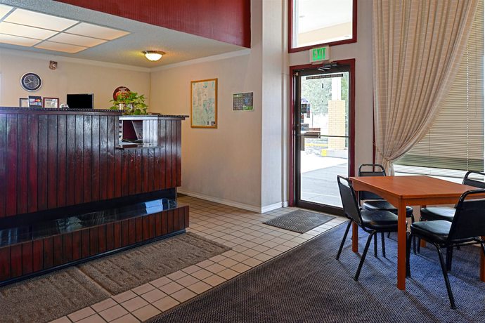 Imagen de los interiores del Hotel Americas Best Value Inn Carson City. Foto 13