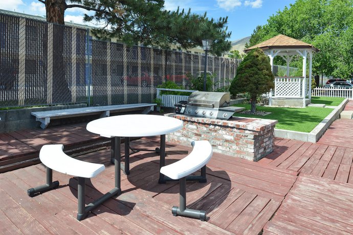 Imagen de los interiores del Hotel Americas Best Value Inn Carson City. Foto 14