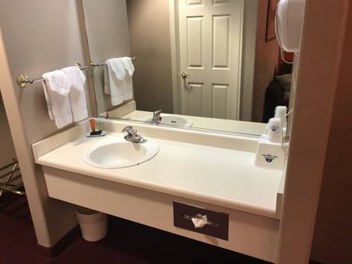 Imagen de la habitación del Hotel Americas Best Value Inn Cedar City. Foto 10