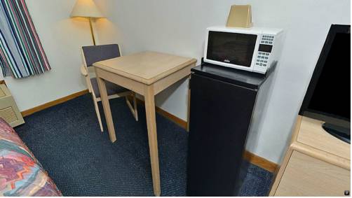 Imagen de la habitación del Hotel Americas Best Value Inn Champaign. Foto 4