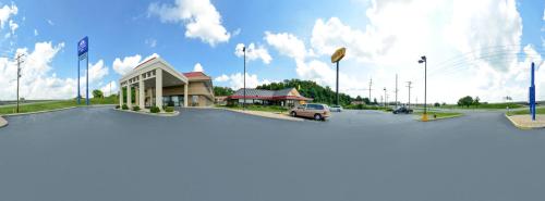 Imagen general del Hotel Americas Best Value Inn Collinsville St. Louis. Foto 3