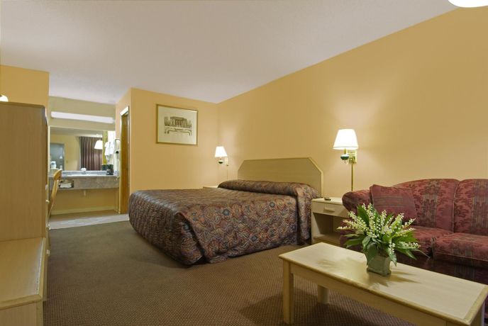 Imagen de los interiores del Hotel Americas Best Value Inn, Concord. Foto 9