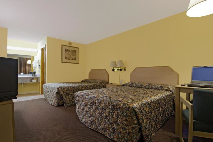 Imagen de los interiores del Hotel Americas Best Value Inn, Concord. Foto 10
