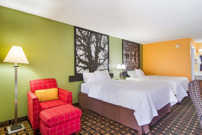 Imagen de la habitación del Hotel Americas Best Value Inn Darien. Foto 9