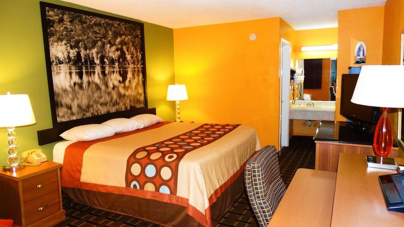 Imagen de la habitación del Hotel Americas Best Value Inn Darien. Foto 14