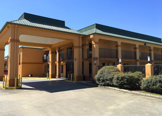 Imagen general del Hotel Americas Best Value Inn Denham Springs Baton Rouge. Foto 2