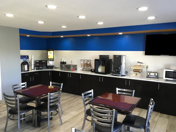 Imagen del bar/restaurante del Hotel Americas Best Value Inn Denham Springs Baton Rouge. Foto 4