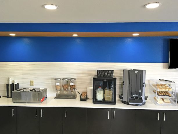 Imagen del bar/restaurante del Hotel Americas Best Value Inn Denham Springs Baton Rouge. Foto 6