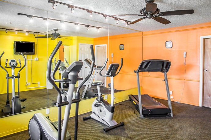 Imagen de los interiores del Hotel Americas Best Value Inn Denver. Foto 11