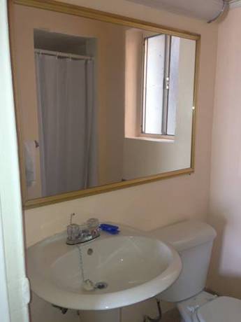 Imagen de la habitación del Hotel Americas Best Value Inn - Downtown Oakland/lake Me. Foto 4