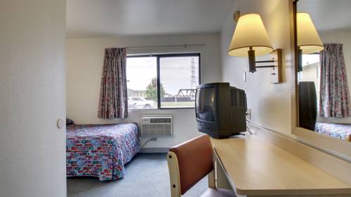 Imagen de la habitación del Hotel Americas Best Value Inn East Peoria. Foto 4