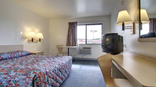 Imagen de la habitación del Hotel Americas Best Value Inn East Peoria. Foto 9