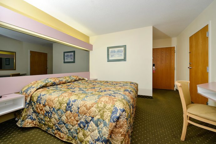 Imagen de la habitación del Hotel Americas Best Value Inn East Syracuse. Foto 7