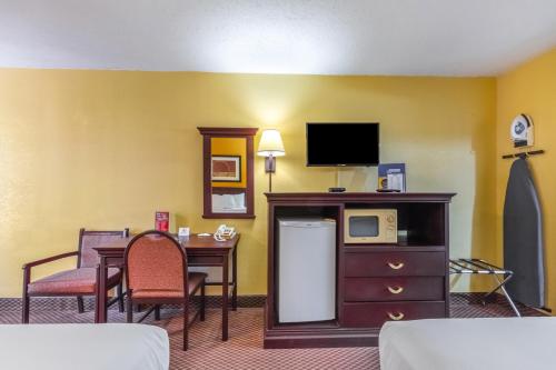 Imagen de la habitación del Hotel Americas Best Value Inn Elk City. Foto 19