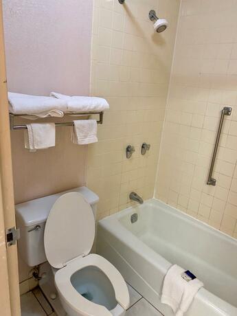 Imagen general del Hotel America\'s Best Value Inn. Foto 5