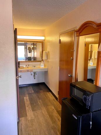 Imagen general del Hotel America\'s Best Value Inn. Foto 29