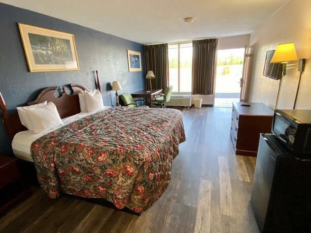 Imagen general del Hotel America\'s Best Value Inn. Foto 31