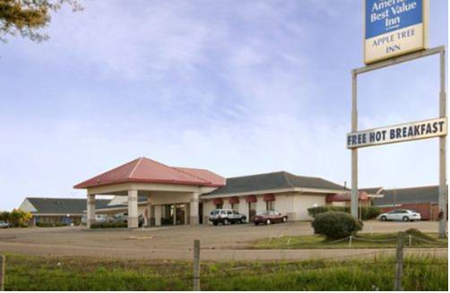 Imagen general del Hotel Americas Best Value Inn Forest. Foto 1