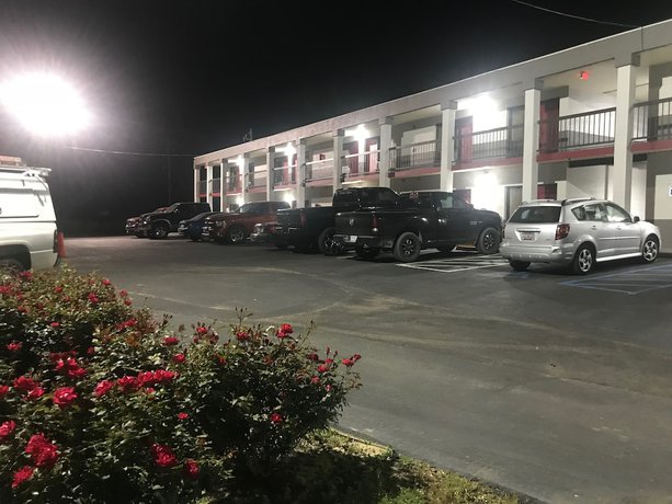 Imagen general del Hotel Americas Best Value Inn Ft. Jackson. Foto 3