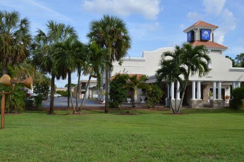Imagen general del Hotel Americas Best Value Inn Ft. Myers. Foto 10