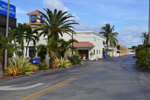 Imagen general del Hotel Americas Best Value Inn Ft. Myers. Foto 12