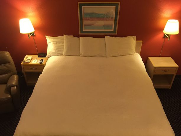 Imagen de la habitación del Hotel Americas Best Value Inn Garden City. Foto 2