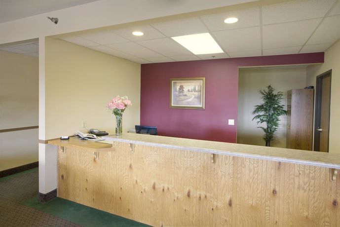 Imagen de los interiores del Hotel Americas Best Value Inn Gaylord. Foto 18