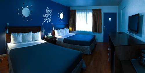 Imagen de la habitación del Hotel Americas Best Value Inn Golden Bear Inn. Foto 3