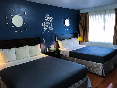 Imagen de la habitación del Hotel Americas Best Value Inn Golden Bear Inn. Foto 6