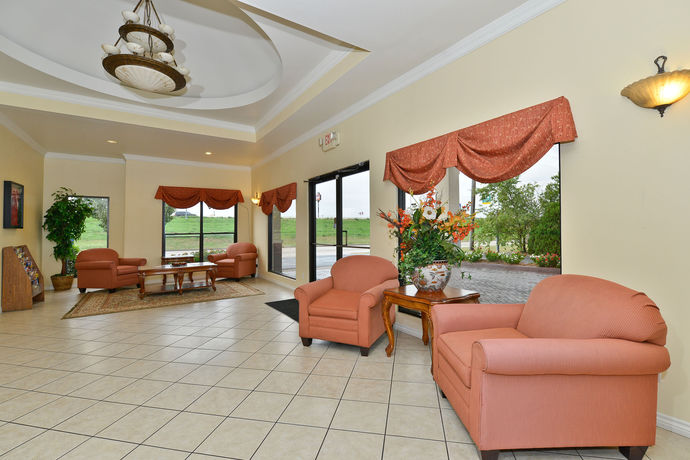 Imagen de los interiores del Hotel Americas Best Value Inn Hillsboro. Foto 10