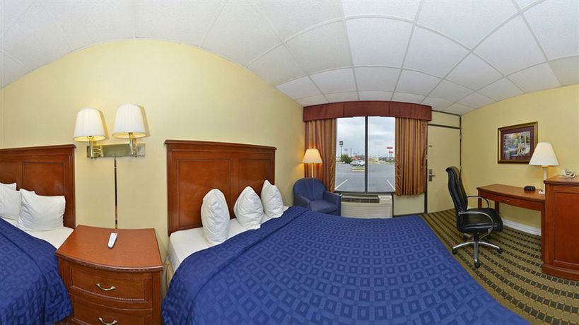 Imagen de los interiores del Hotel Americas Best Value Inn Hillsboro. Foto 11