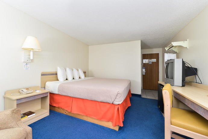 Imagen de la habitación del Hotel Americas Best Value Inn Jefferson City. Foto 10