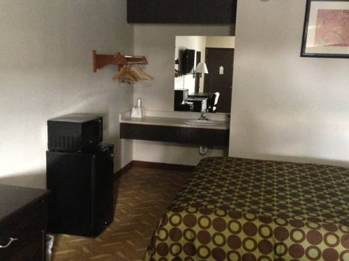 Imagen de la habitación del Hotel Americas Best Value Inn Kansas City E Independence. Foto 6