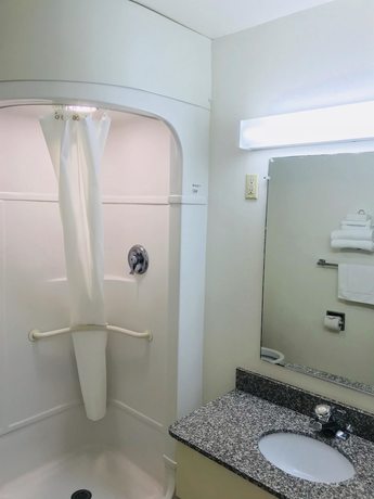 Imagen de la habitación del Hotel Americas Best Value Inn Lake City. Foto 9